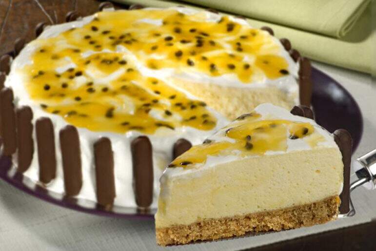 Torta Mousse de Maracujá com Marshmallow - Palitos - vale este