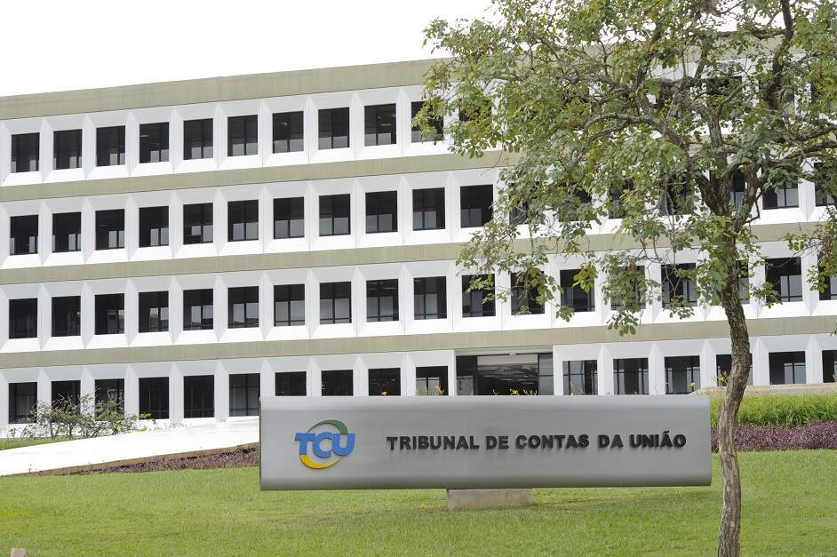 Ministro do TCU manda procuradores da Lava Jato devolverem R$ 2,5 milhões