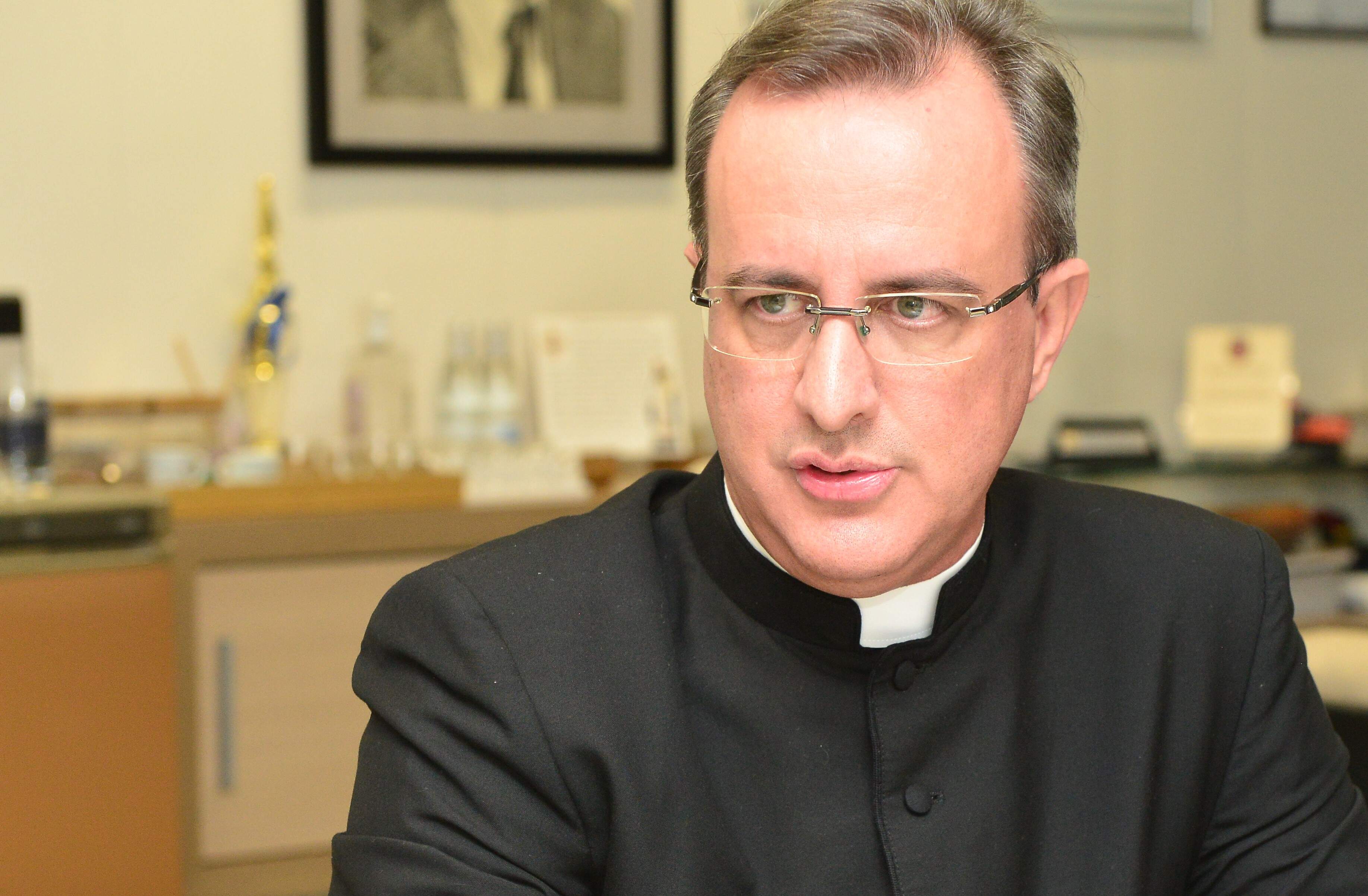 Padre Leandro é condenado a 21 anos de prisão por abusos sexuais