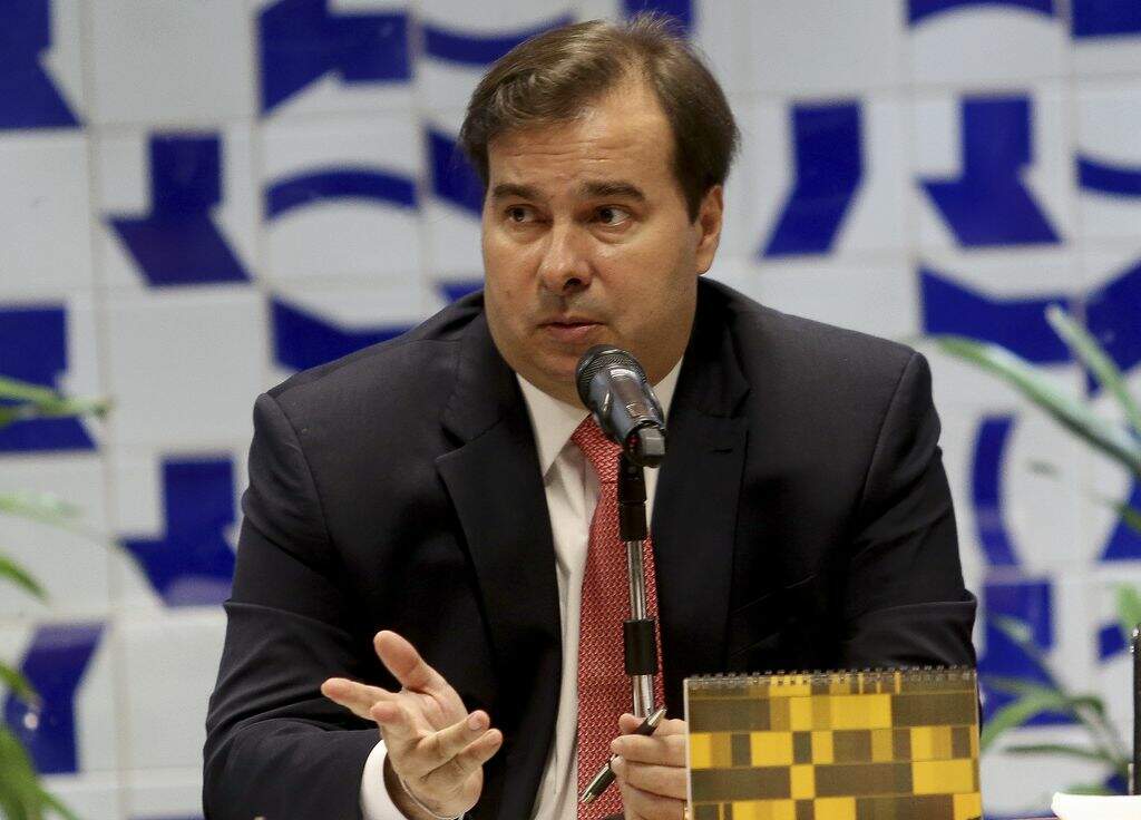 Resultado de imagem para rodrigo maia charges