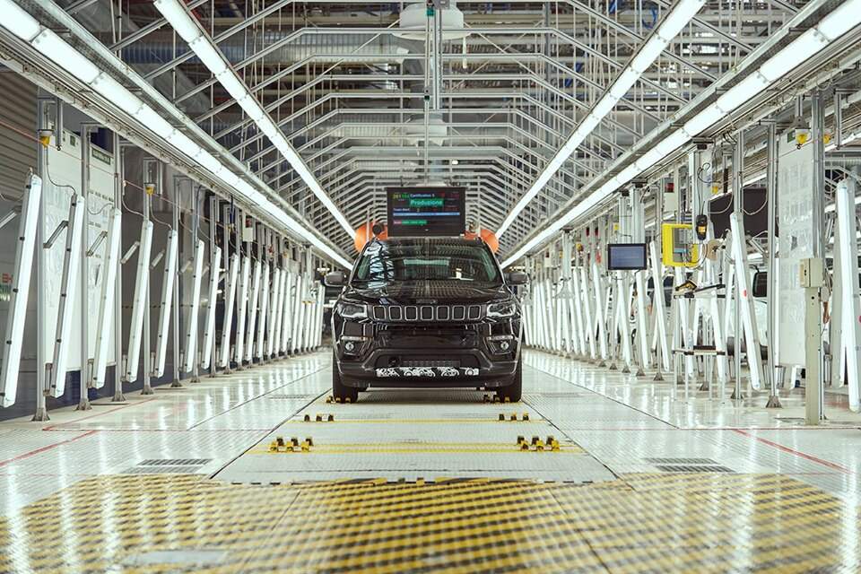 Fiat retoma atividades em fábricas de MG e PE