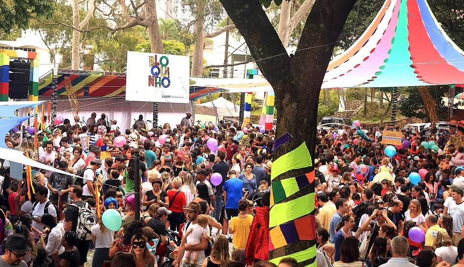 Prefeitura de SP cancela desfiles de blocos de rua e mantém evento no sambódromo