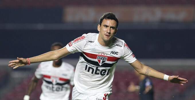 Após longa negociação, São Paulo rescinde contrato do atacante Pablo