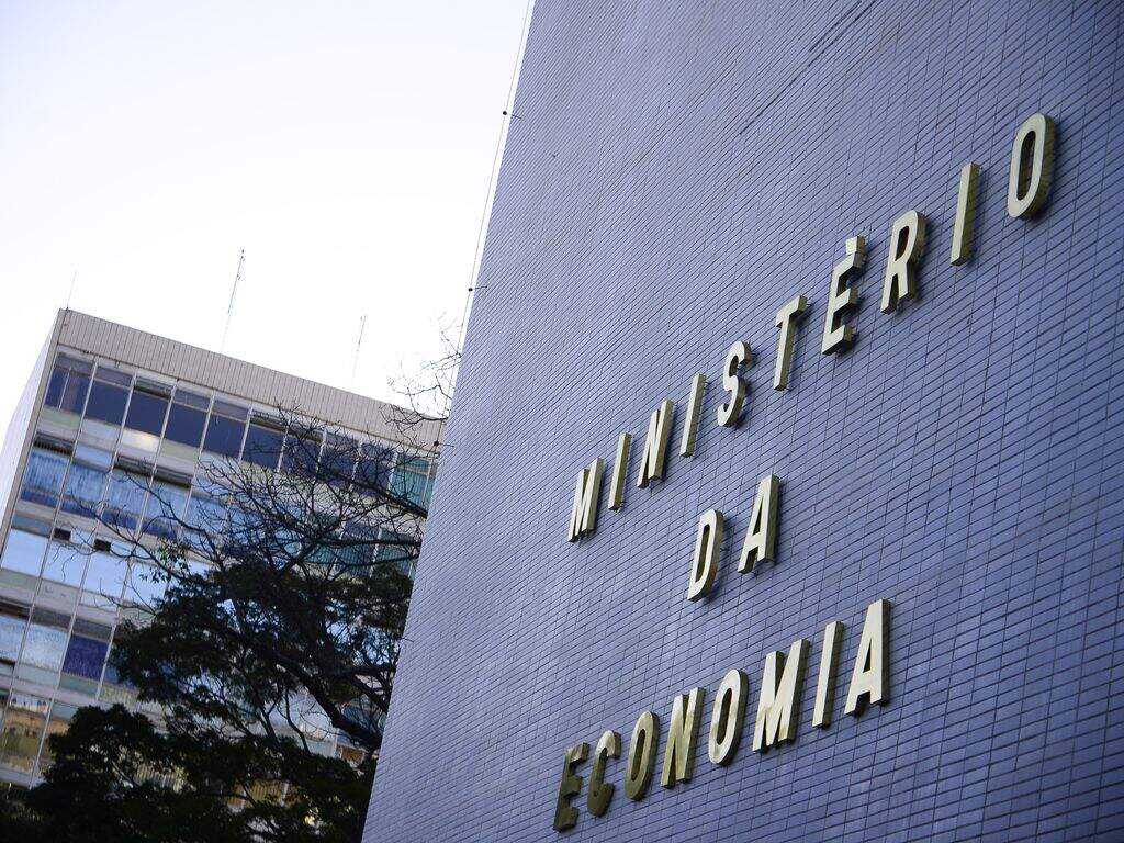 Governo quer devolver R$ 273 milhões ao Ministério de Ciência e Tecnologia