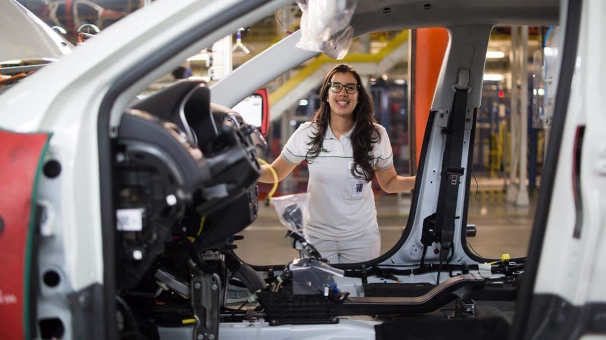 Fiat tem primeira mulher no comando de uma fábrica na América Latina