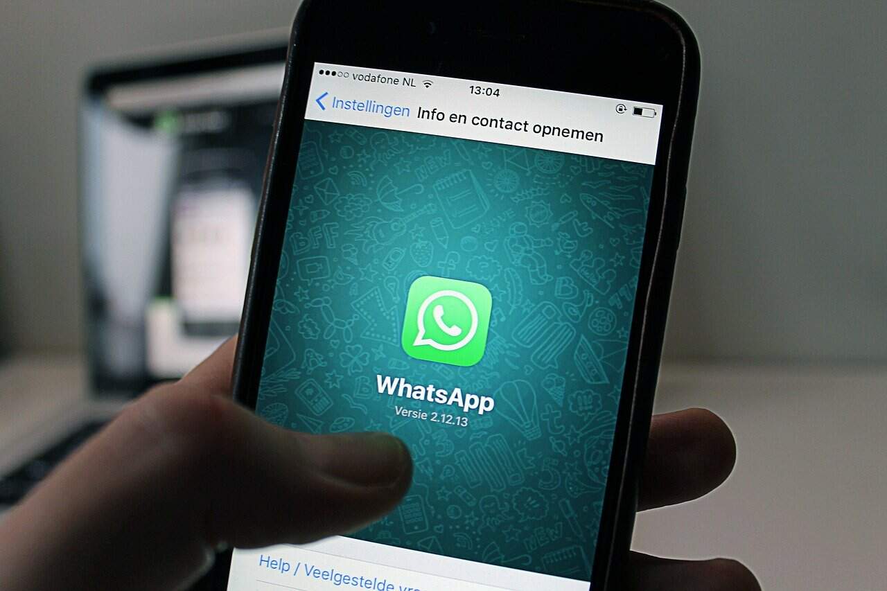 WhatsApp apresenta falhas e assunto lidera debates na web