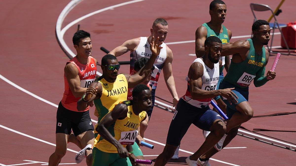 Com Felipe Bardi na equipe, revezamento 4x100 m rasos fica fora da final na Olimpíada