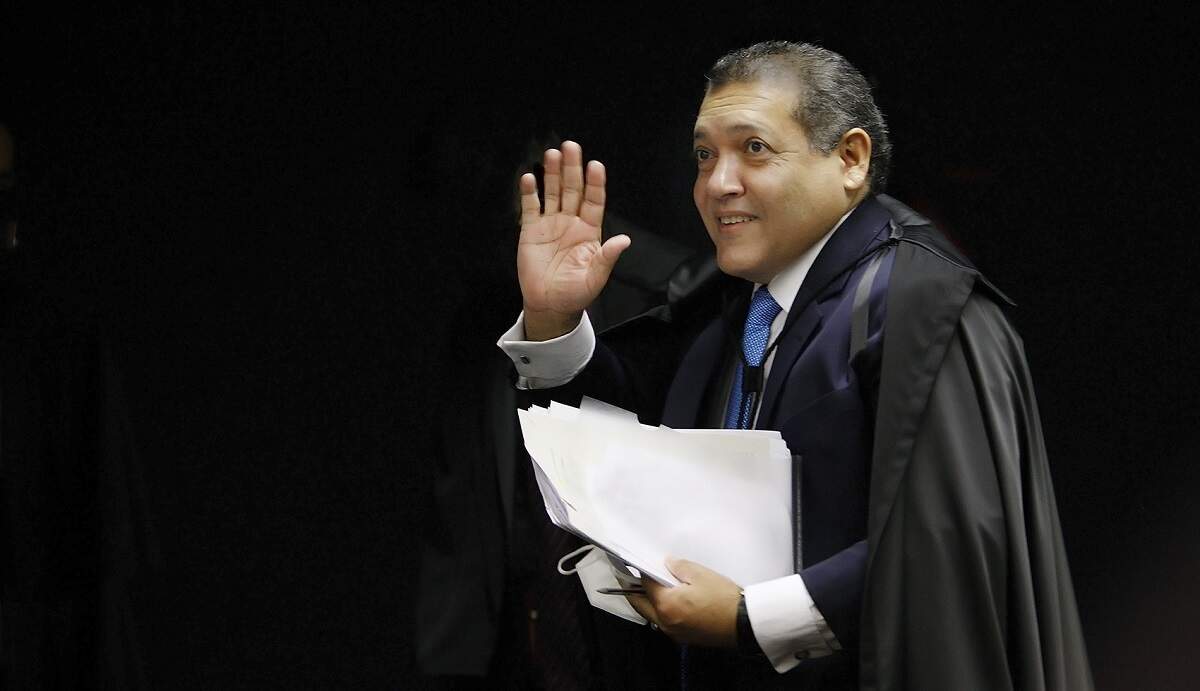 Kassio devolve mandato a deputado bolsonarista cassado por divulgar fake news