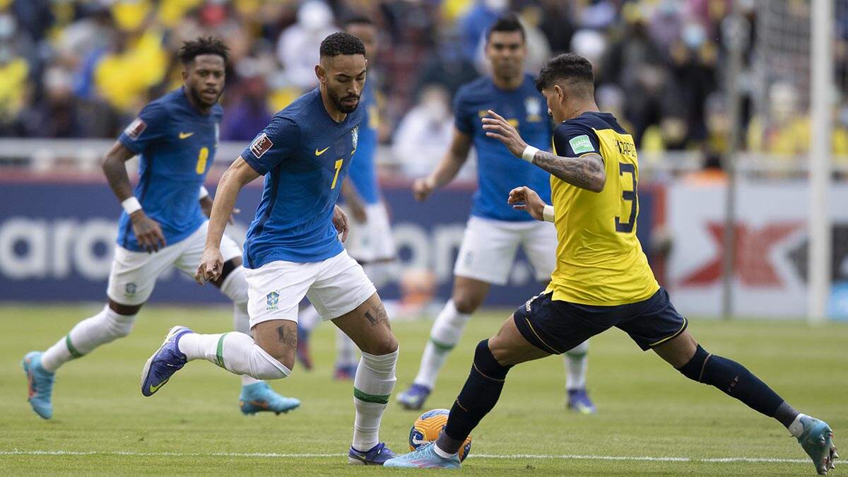 Brasil empata com Equador em jogo com duas expulsões e quatro intervenções do VAR
