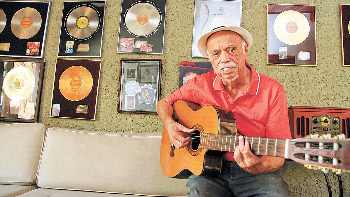 Antônio Carlos Carvalho, produtor que lançou o Raça Negra, morre aos 78  anos