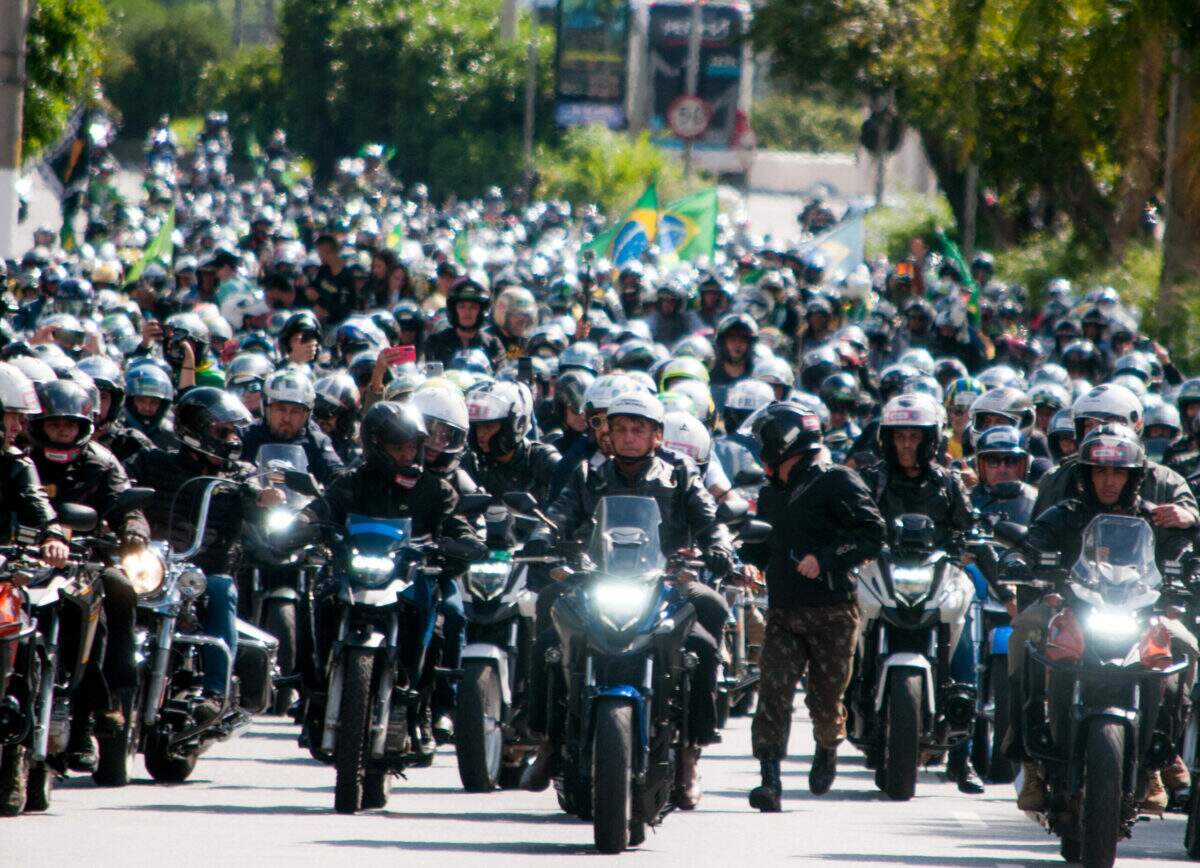 Pedágios registram passagem de 3,7 mil motos em motociata de Bolsonaro