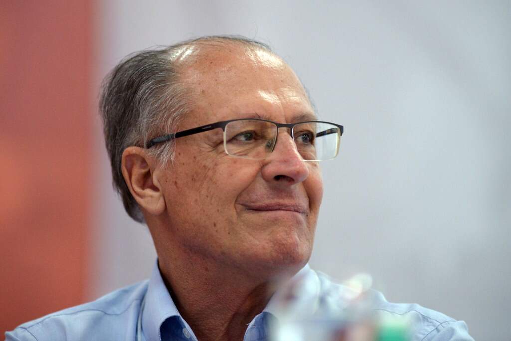 Juíza revoga bloqueio de bens de Alckmin em ação sobre campanha de 2014