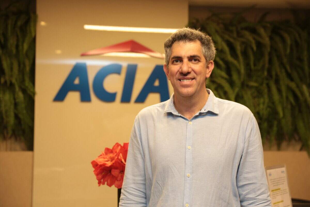 Candidato da oposição, Marcelo Fernandes é eleito presidente da Acia