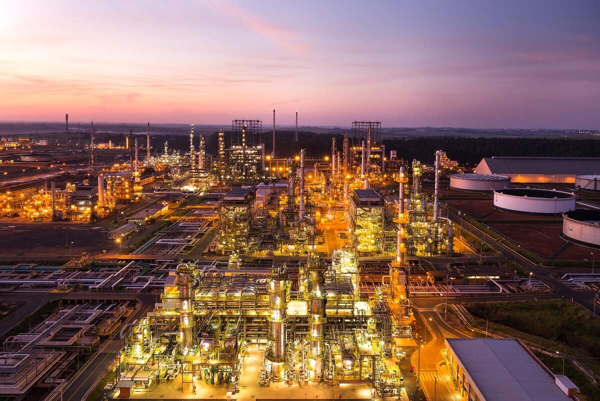 Petrobras reduz gasolina em R$ 0,15, para R$ 3,71 o litro na refinarias