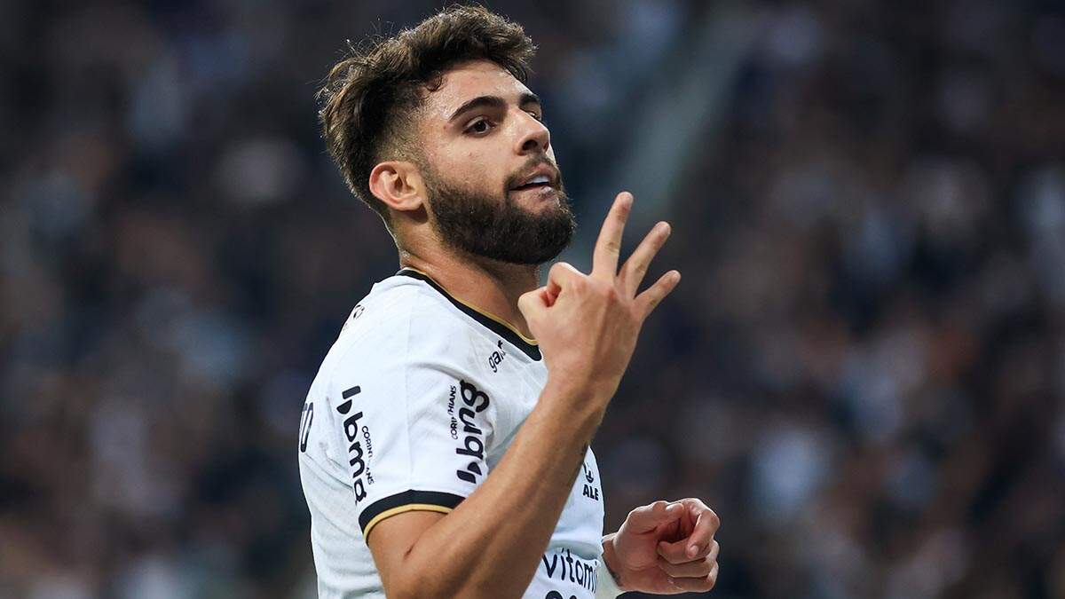 Corinthians goleia Atlético-GO com três de Yuri Alberto e avança às semifinais