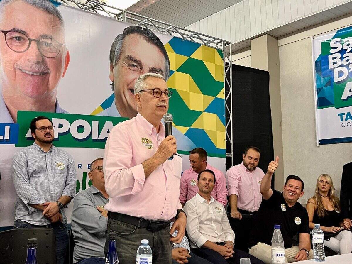 TRE manda Chico retirar materiais de campanha de apoio a Bolsonaro e Tarcísio