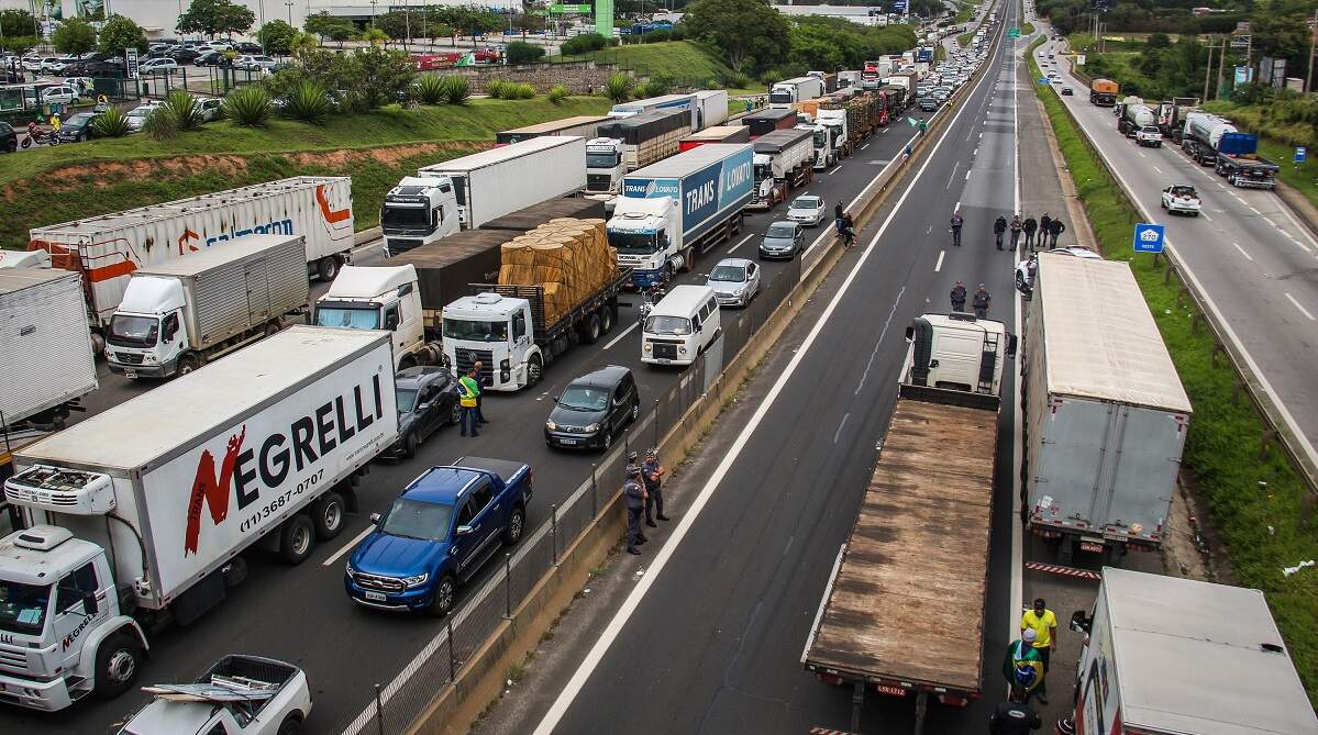 Multas A Manifestantes Que Bloqueiam Estradas Já Chegam A R 18 Milhões Diz Prf O Liberal 0229