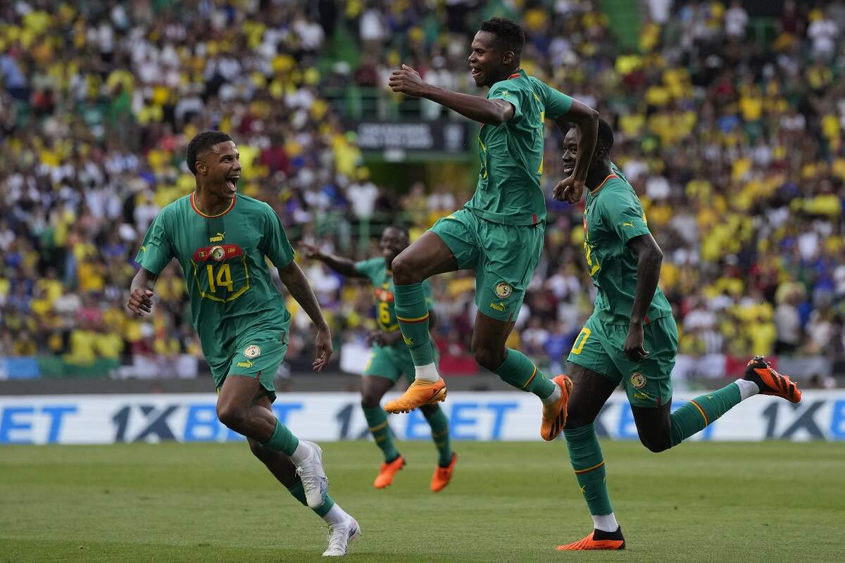 Brasil sofre para criar e perde amistoso para Senegal, em Lisboa