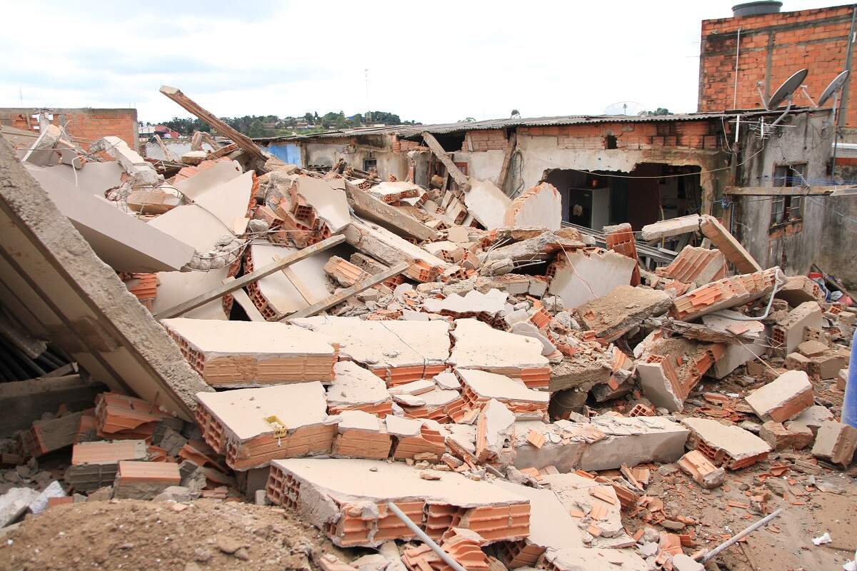 Justiça torna réu responsável por construir imóvel que desabou e matou grávida em Santa Bárbara