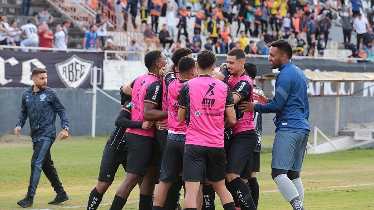 Rio Branco vence Jabaquara, elimina rival e se mantém vivo na