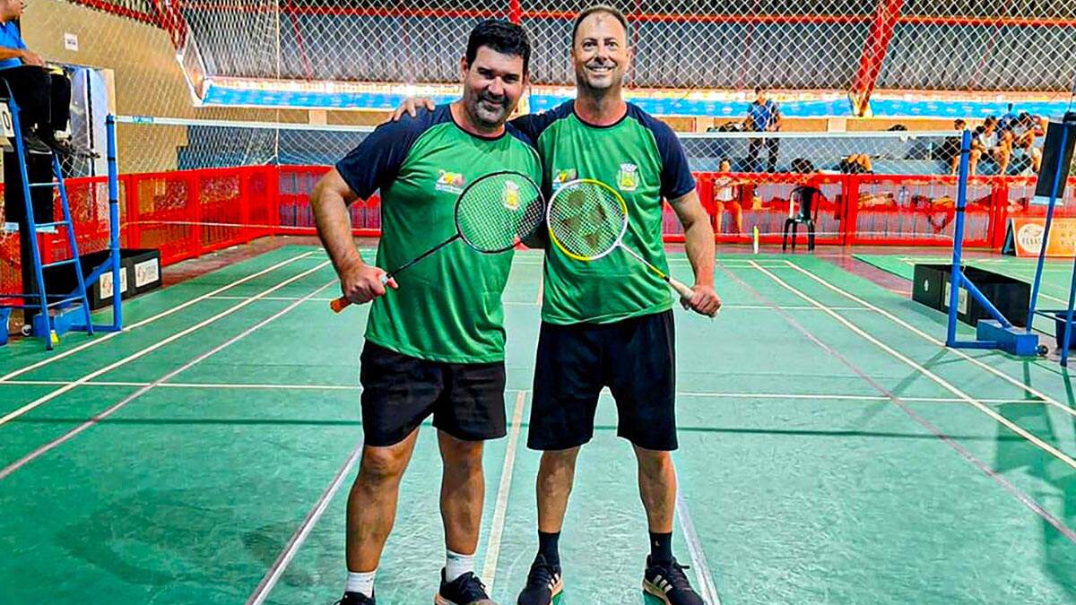 Município de Araras - Equipe feminina de tênis conquista o bronze