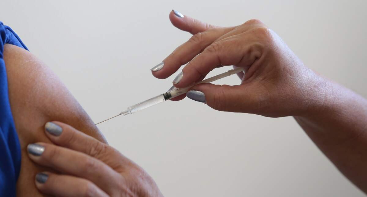 Vacinação contra gripe começa na região com registro nominal