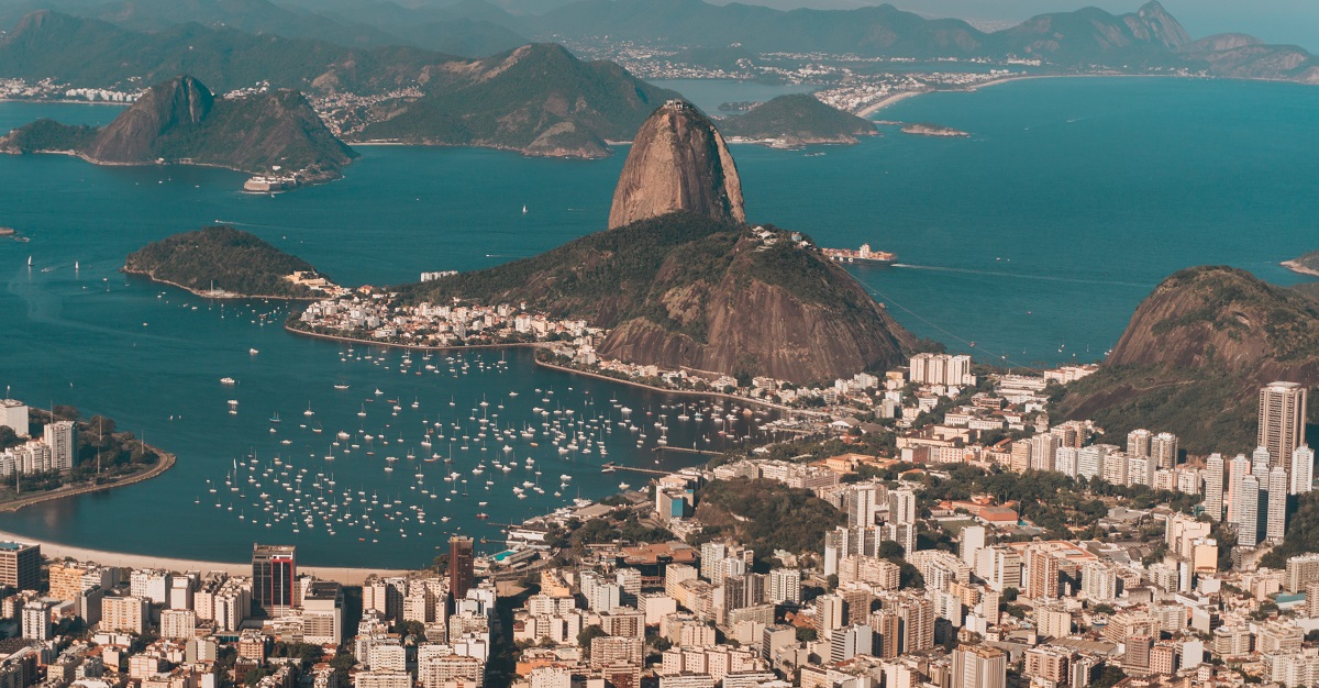 Passeios para quem visitará o Rio de Janeiro: Escadaria Selarón, praias da Barra, Floresta da Tijuca