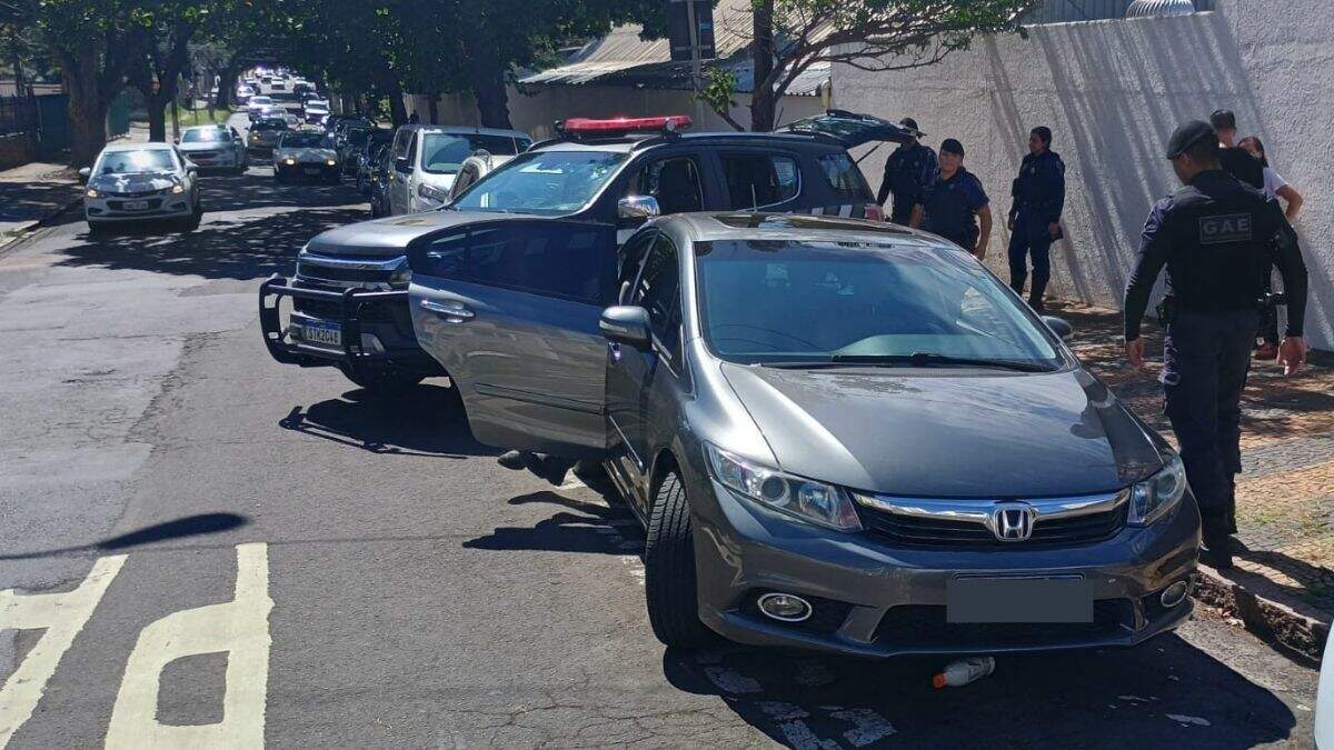 Honda Civic utilizado pelos suspeitos de golpes