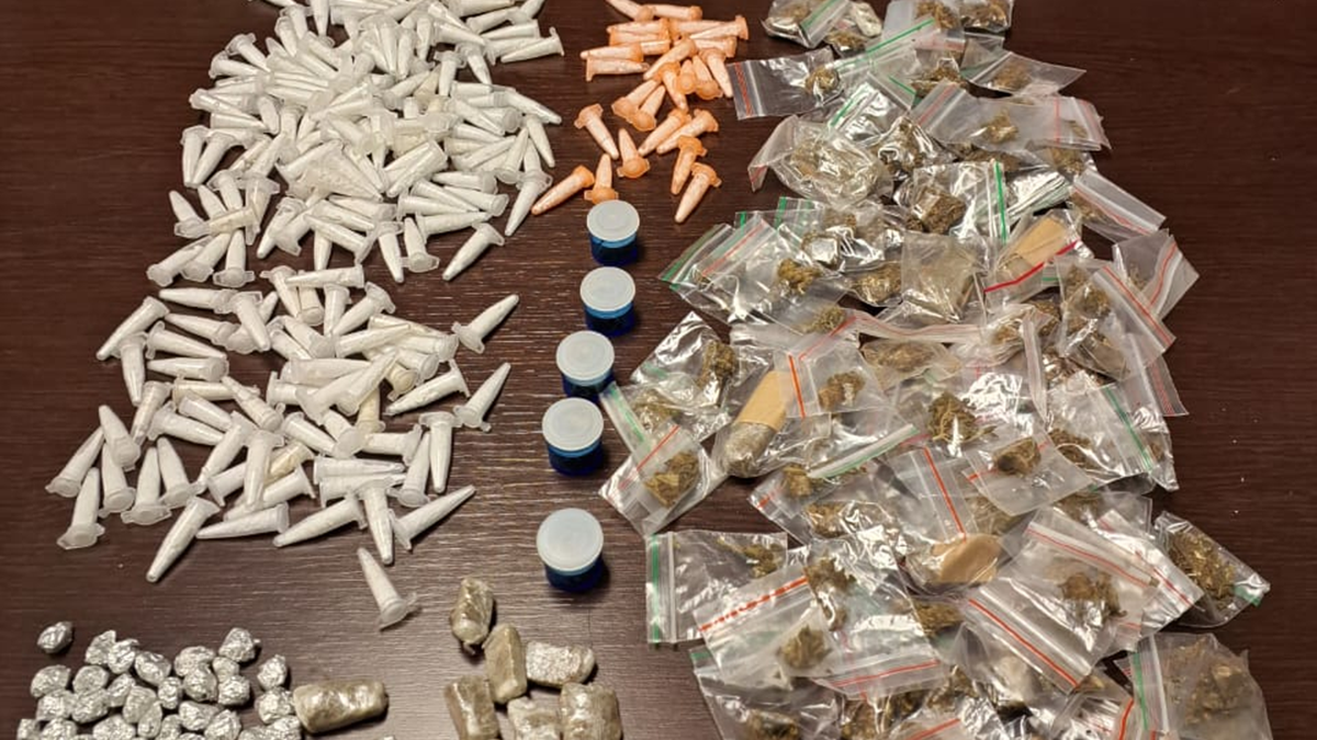 GCM apreende 376 porções de drogas no Romano, em Santa Bárbara