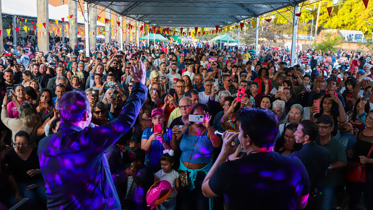 Festa da Negadinha, com show de Moacyr Franco, é neste domingo em Santa Bárbara