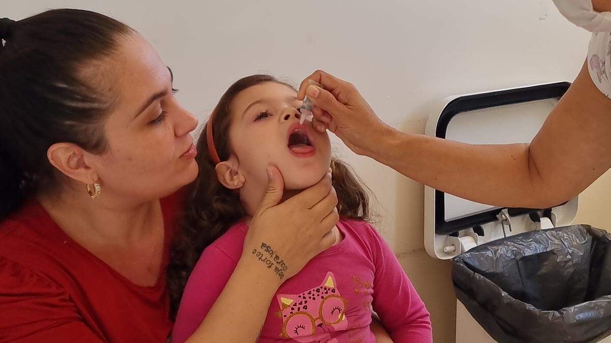 Campanha contra pólio já imunizou 1,5 mil crianças em Americana