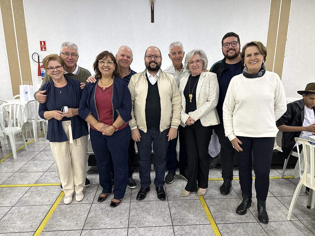 Paróquia do Senhor Bom Jesus reúne voluntários em jantar de agradecimento