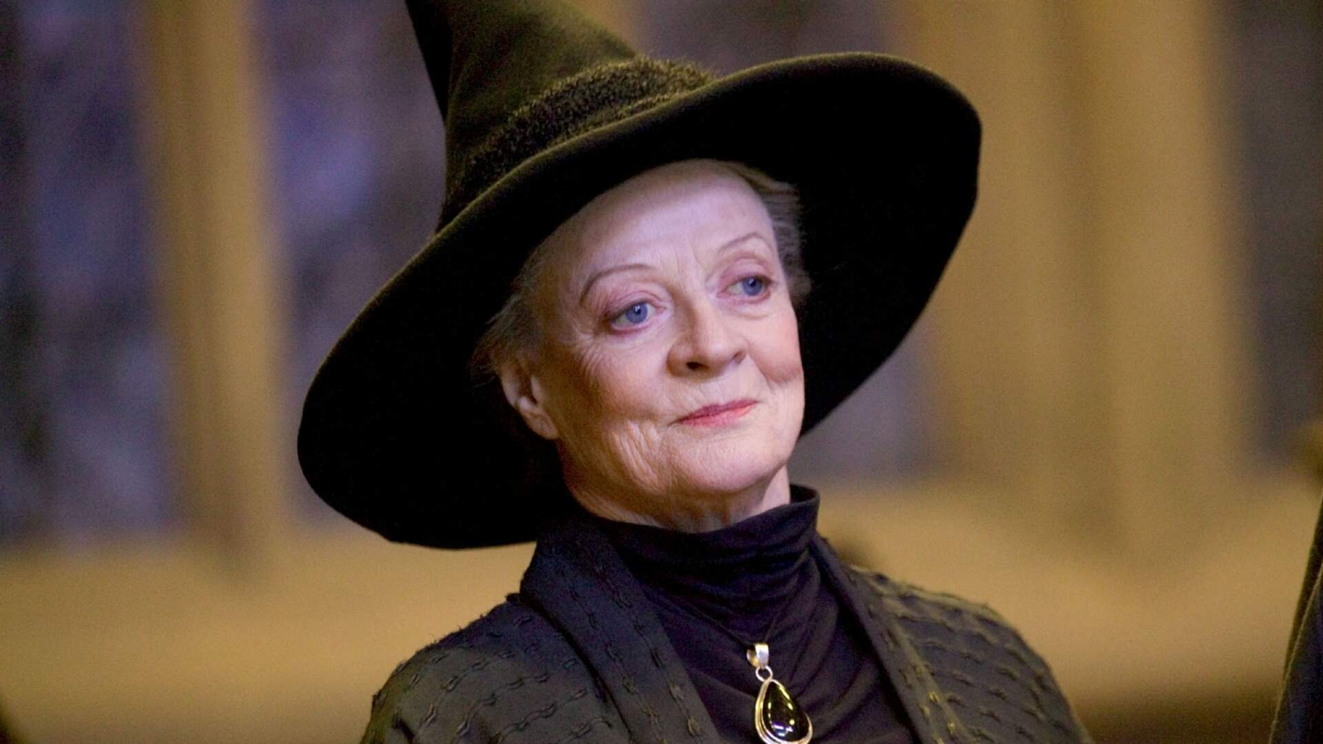 Morre Maggie Smith, premiada atriz britânica, aos 89 anos