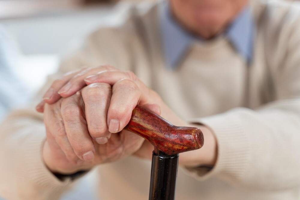 Movimento ocular horizontal pode melhorar a estabilidade de pessoas com Parkinson, diz estudo