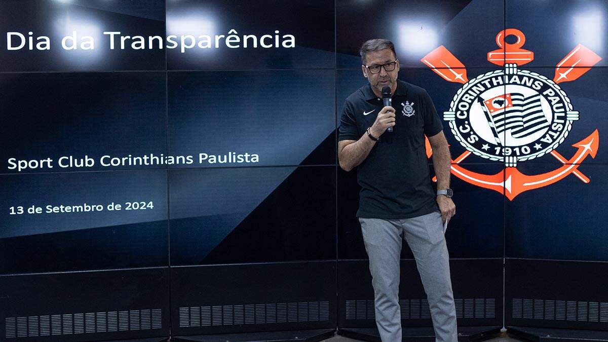 Corinthians chega a R$ 2,3 bilhões em dívidas, rechaça gastos e revela plano para pagar arena