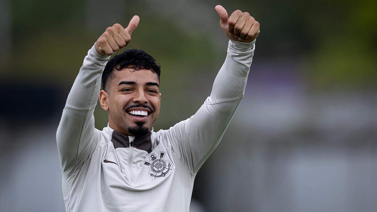 Matheus Bidu celebra pausa nos jogos do Corinthians: 'Foi muito importante para nós'